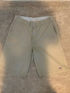 Dickies Men's Flat-Front Shorts